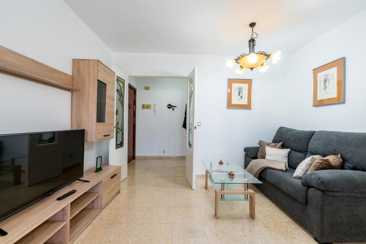Piso 3 Dormitorios Hl Gines A 10" De Sevilla, A 20" Del Aeropuerto De Sevilla Exteriör bild
