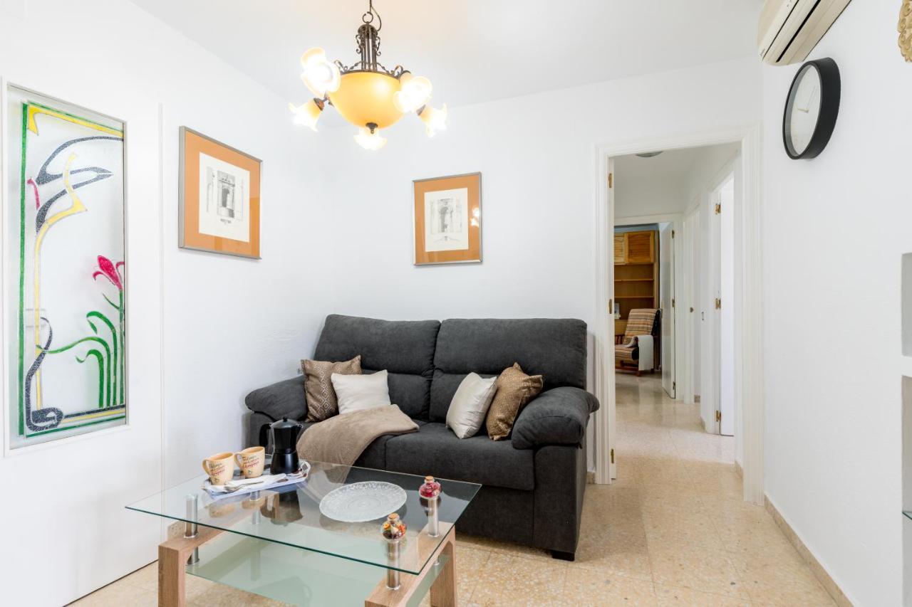 Piso 3 Dormitorios Hl Gines A 10" De Sevilla, A 20" Del Aeropuerto De Sevilla Exteriör bild