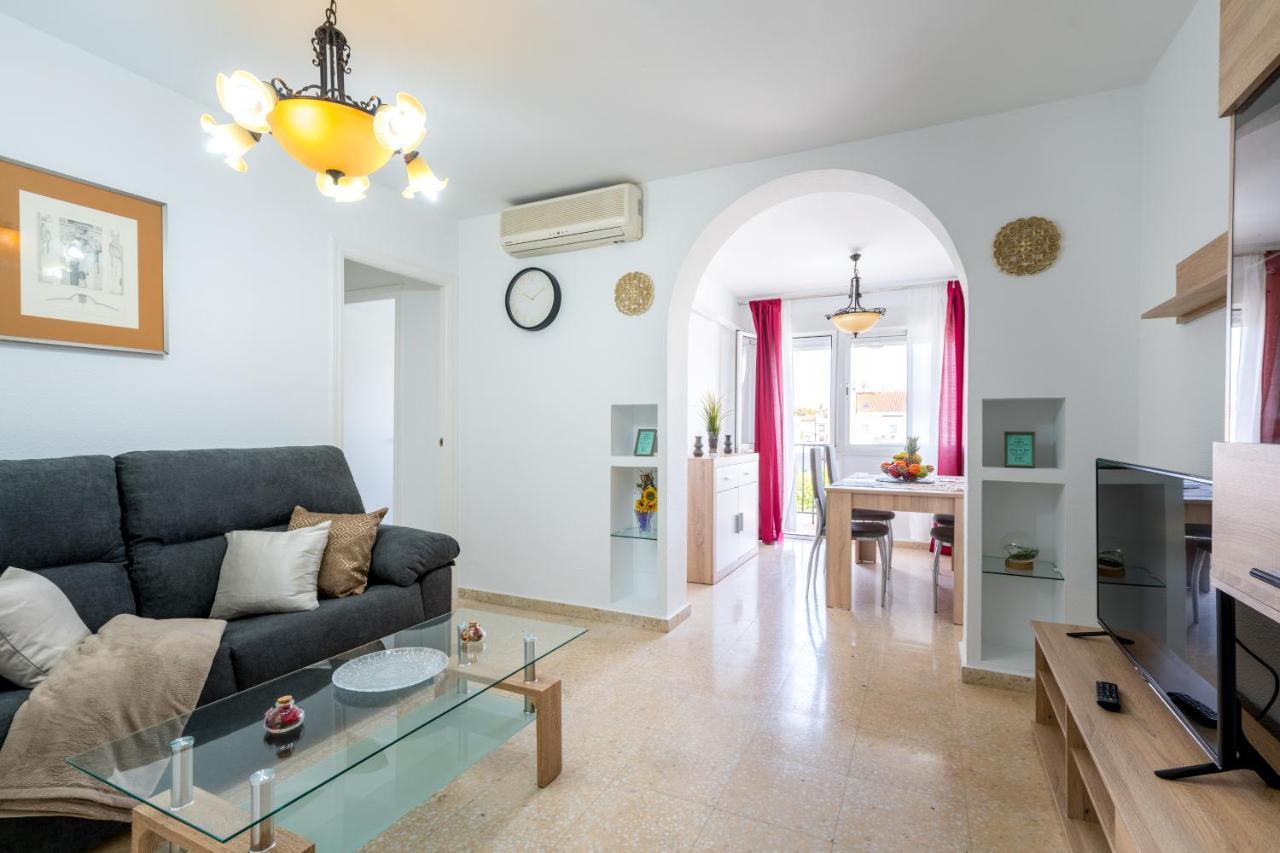 Piso 3 Dormitorios Hl Gines A 10" De Sevilla, A 20" Del Aeropuerto De Sevilla Exteriör bild