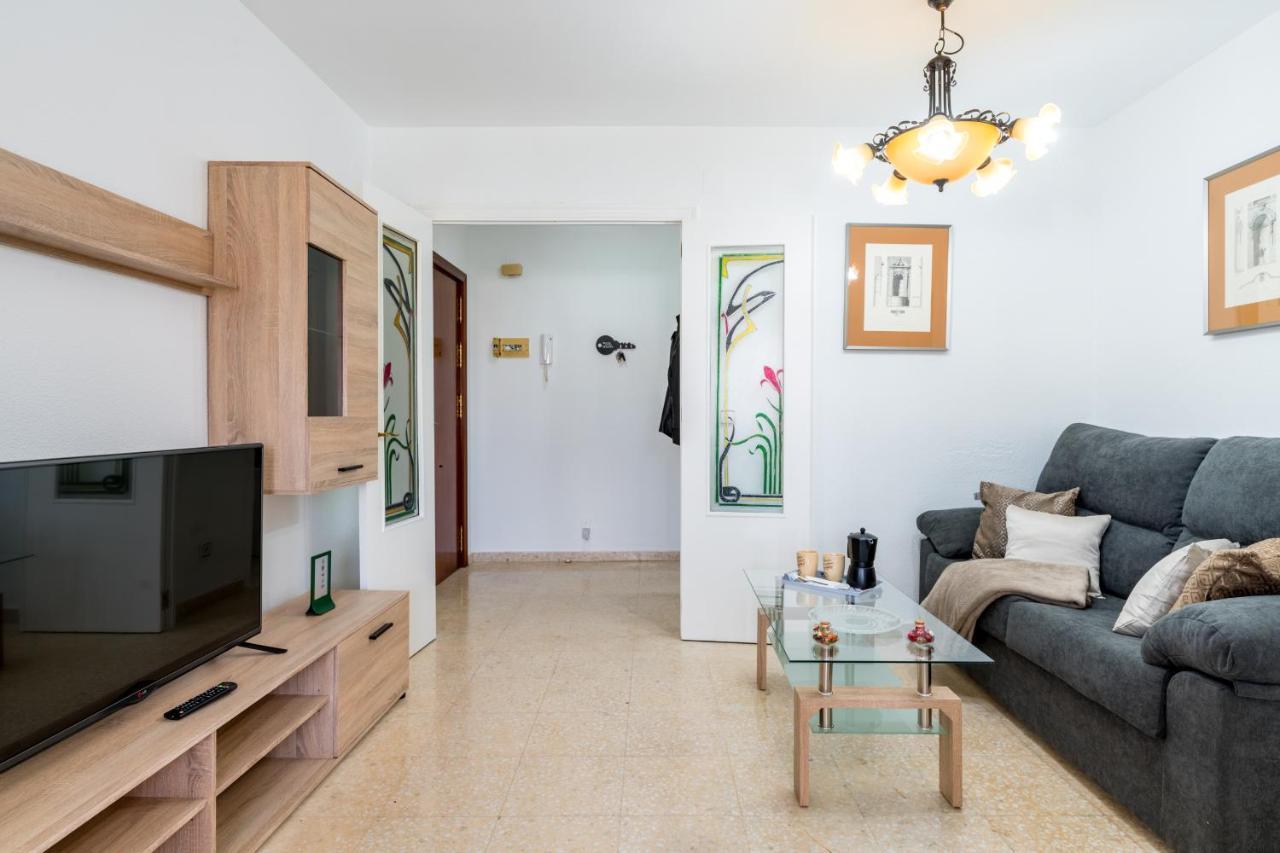 Piso 3 Dormitorios Hl Gines A 10" De Sevilla, A 20" Del Aeropuerto De Sevilla Exteriör bild